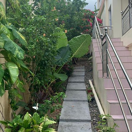 Soul Travellers Dagatan Guesthouse Badian Exterior photo