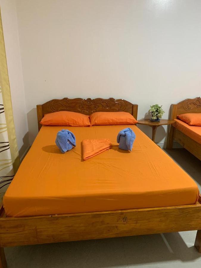 Soul Travellers Dagatan Guesthouse Badian Exterior photo
